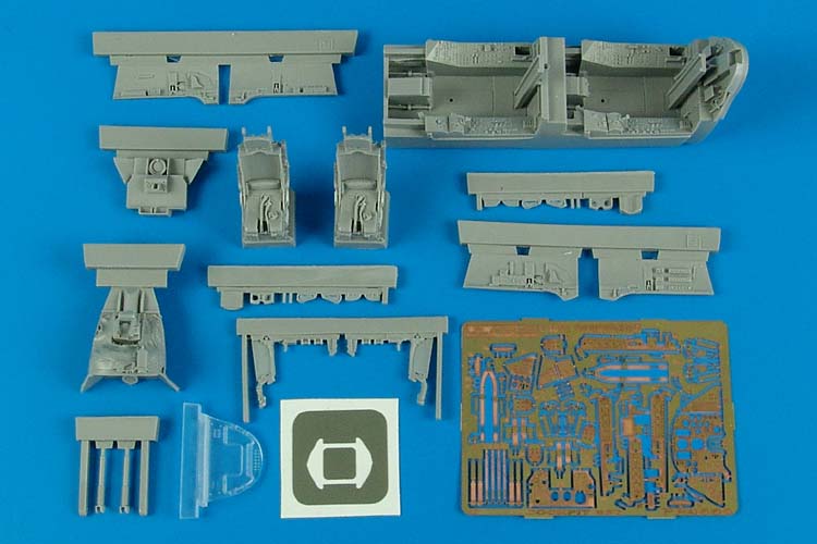 1/48 F-105G Thunderchief cockpit set (HOBBYB)