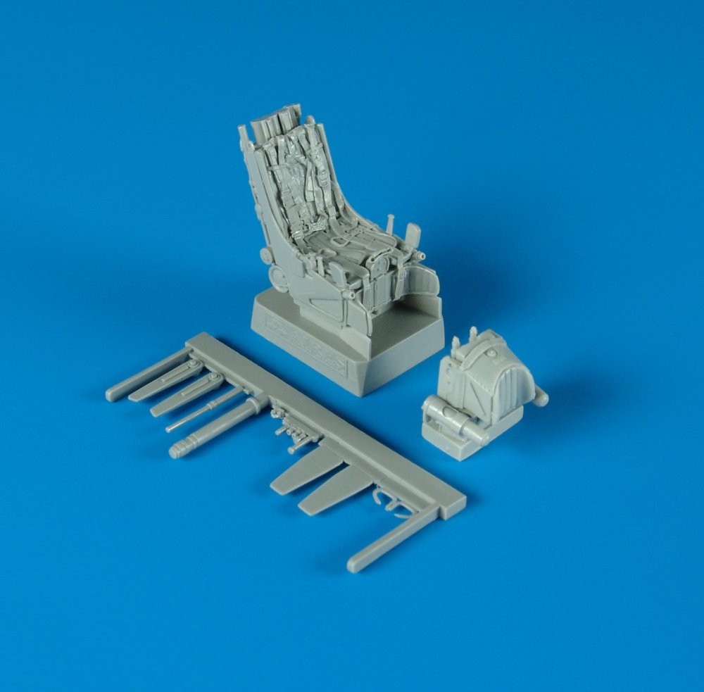 1/32 Su-27 Ejection Seat w/ safety belts (TRUMP)